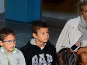 Oğlu Uzay Çağla Şıkel 'i duygulandırdı