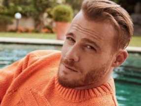 Her şeyiyle tam tersi! Kerem Bürsin'in kız kardeşi Melis'i gören...