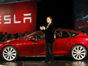 Tesla, 800 binden fazla aracını geri çağırıyor