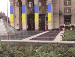 Kiev Bağımsızlık Meydanı'nda siren yerine Kiev şarkısı duyuldu