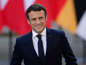 Macron: Ukrayna'nın AB üyeliği için henüz erken