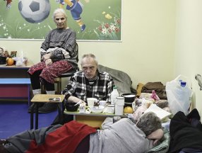 Ukrayna'da siviller okullara sığınıyor