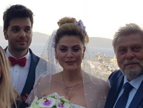 Seray Sever, koronavirüsten kaybettiği babasının videosunu yayınladı