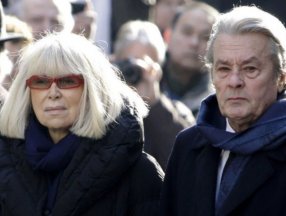 Fransız oyuncu Alain Delon: Ötenazi ile hayatıma son vermek istiyorum