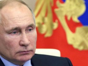 Putin'e verilen şehrin altın anahtarını geri istediler
