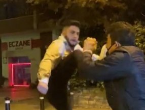 Kadıköy’de tekmeli yumruklu kavga