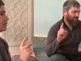 Ukraynalı baba ile oğlu İslamiyet’i seçti