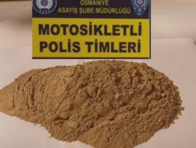 Osmaniye'de polisten kaçan araçta eroin bulundu