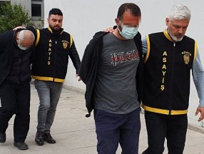 Adana'da dedektörlü altın hırsızları yakalandı