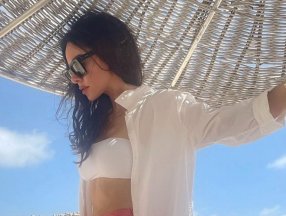 Defne Samyeli yazı getirdi