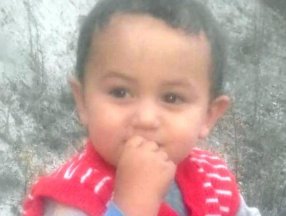 Samsun'da su dolu eski buzdolabının içine düşen bebek boğularak can verdi