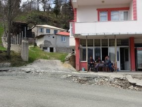 Trabzon’da 500 kişinin yaşadığı mahalle kayıyor