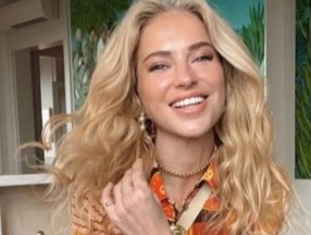 Burcu Esmersoy, çalışanlarını Dubai'ye götürdü