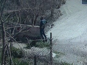 Denizli’de çıkmaz sokak sapığı kamerada