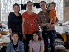 Ukraynalı siviller, saldırılarda yaşadıklarını kağıtlara döktü