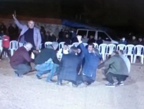 Kütahya'da maganda muhtarlar kamerada