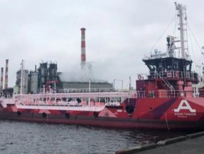 Dünyanın elektrikli ilk tanker gemisi denize iniyor