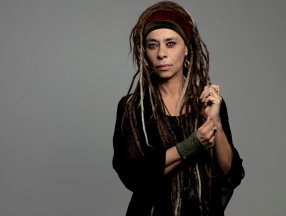 Mine Söğüt'ten Deli Kadın Hikâyeleri ve Gergedan