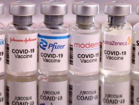 Moderna ve Pfizer'ın, aşı teknolojilerini paylaşmaları isteniyor