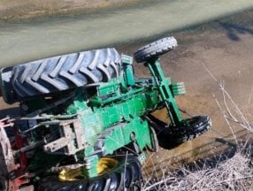 Konya'da traktörle kanala düşen sürücü hayatını kaybetti