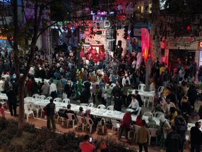 Kocaeli'de 3 kilometrelik iftar sofrası hazırlandı