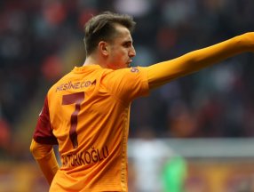 Kerem Aktürkoğlu, Galatasaray'ı taşıyor