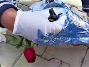 Denizli'de kırmızı gülün içinde uyuşturucu sevkiyatı