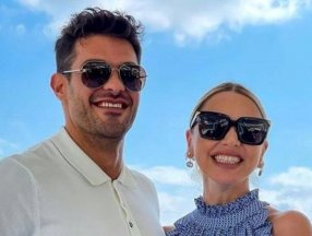 Hadise ve Mehmet Dinçerler'den balayı pozları