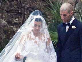Kourtney Kardashian ve Travis Barker 3'üncü kez evlendi