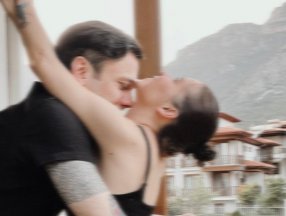 Doktor sevgilisi Yağmur Ün'ü övdü