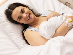 Hande Soral, hastaneden fotoğraf paylaştı