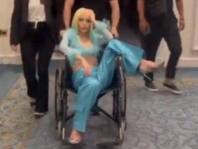 Gülşen'den Bülent Ersoy göndermesi