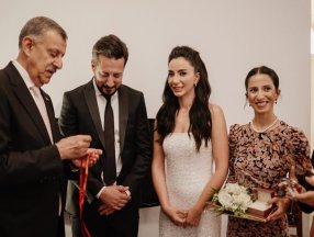 Öykü Gürman nişanlandı