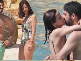 İrem Helvacıoğlu plajda aşka geldi