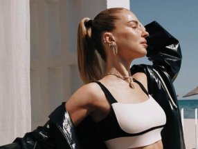 Burcu Esmersoy, güneşe doydu