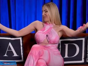 Hande Sarıoğlu'nun pozlarına yorum yağdı