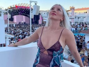 Ece Seçkin, Ibiza'da