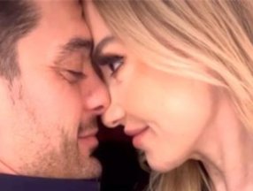 Hadise'yle boşanan Mehmet Dinçerler evden ayrılırken robot süpürgeyi aldı