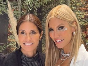 Çağla Şıkel, ablasını paylaştı