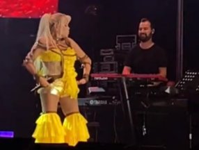 Ajda Pekkan Kuruçeşme'de sahne aldı