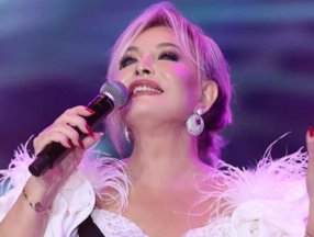 Emel Sayın: Botoks yaptırıyorum