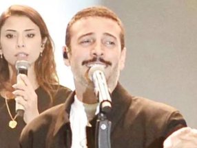 Oğuzhan Koç bıyık bıraktı