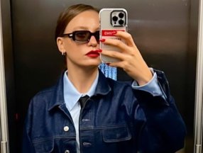 Serenay Sarıkaya'nın asansör pozu