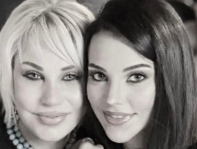 Tuvana Türkay'ın annesi