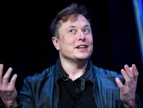 Elon Musk, 100 milyar dolar kaybeden ilk insan oldu