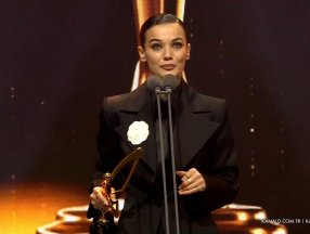 Pınar Deniz, Rihanna'nın konuşmasını kopyaladı iddiası