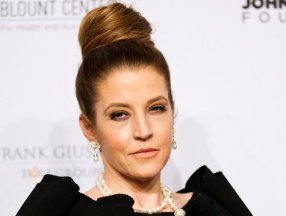 Elvis Presley'in kızı Lisa Marie, hayatını kaybetti