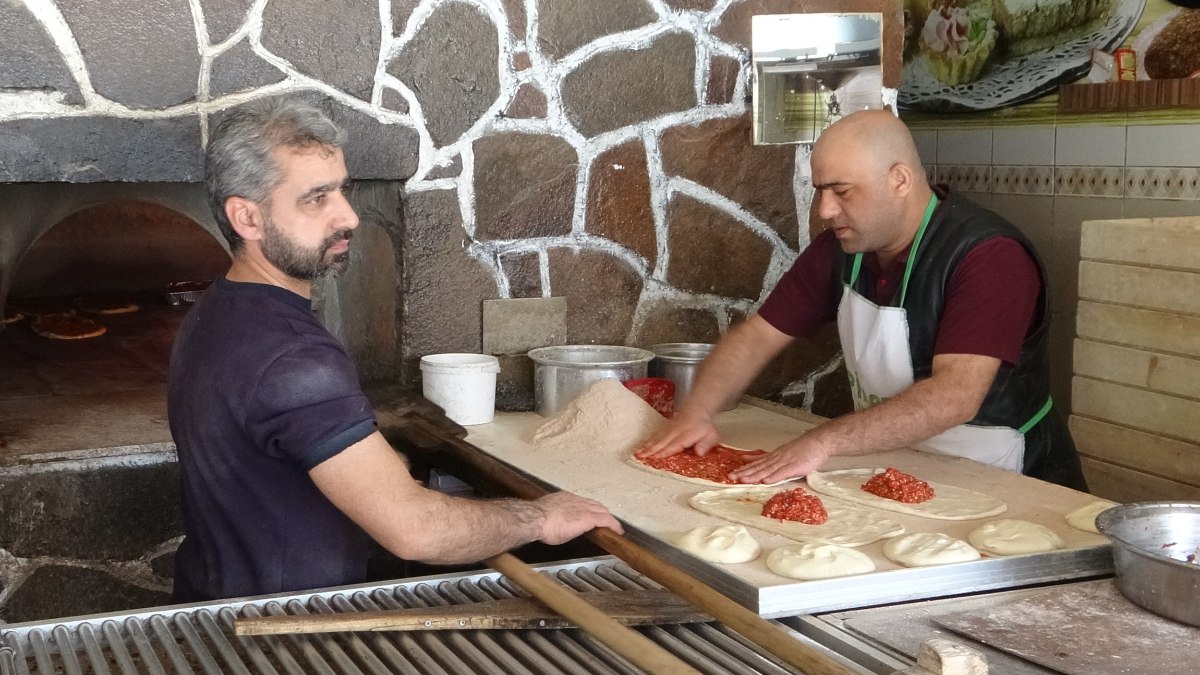 Malatya'da Depremin Ardından Son Durum! Esnaf Kepenk Açtı