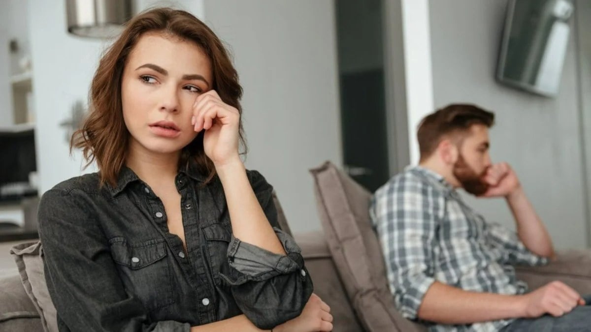 If it’s pulling your energy down, watch out!  What is a toxic relationship?  How to understand the toxic relationship, can it be fixed?
