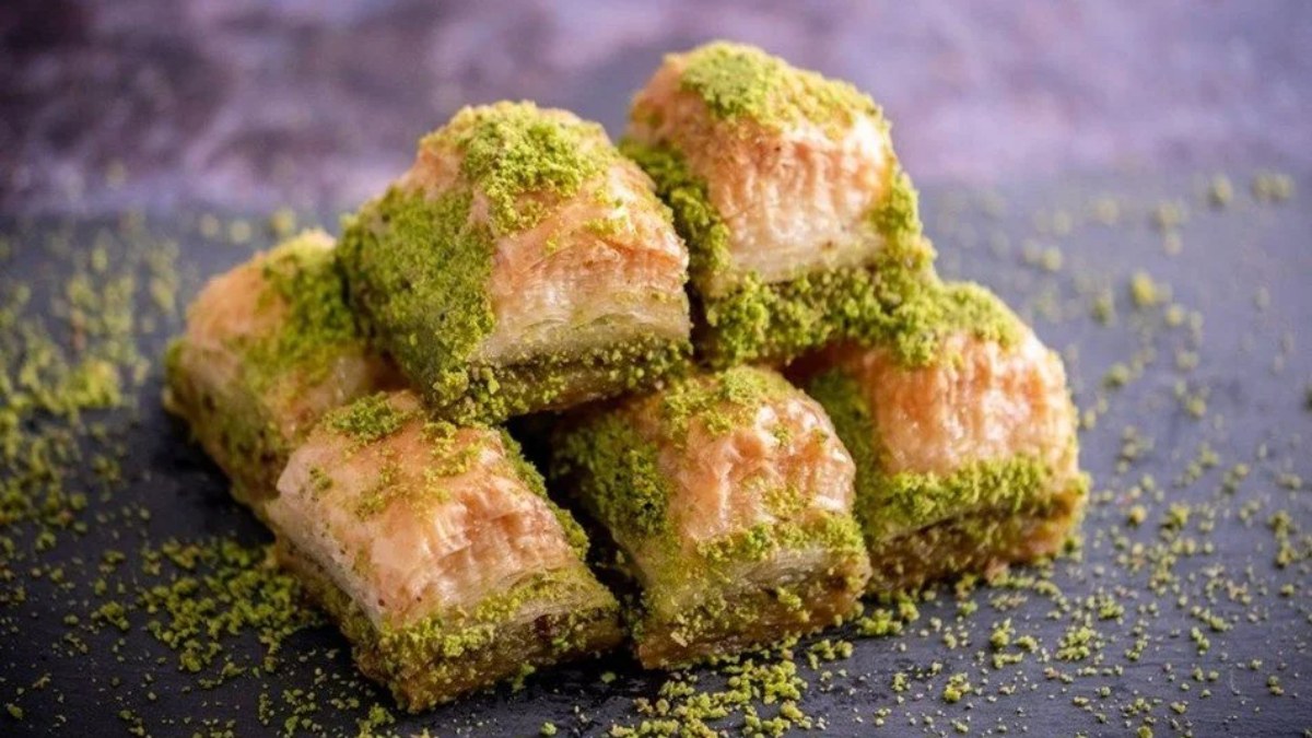 Attention, those who eat baklava during the holiday!  Do this after eating, otherwise it will do great harm!